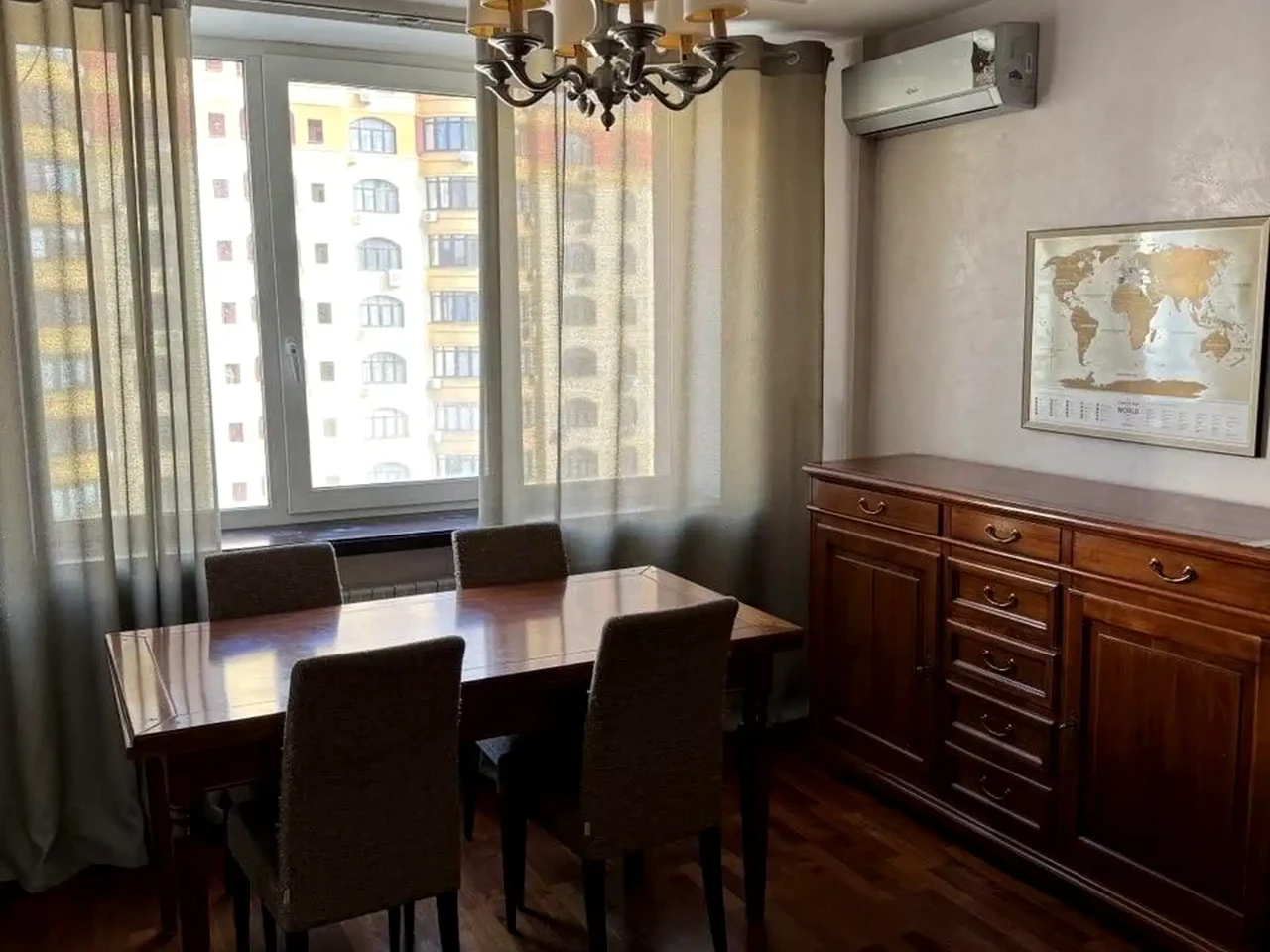 Rent 3-room apartment 134 m² on the 8th floor