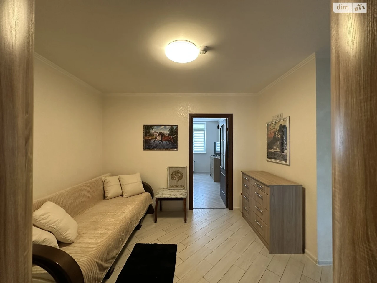 Long-Term Rental Apartment, Pozniaky