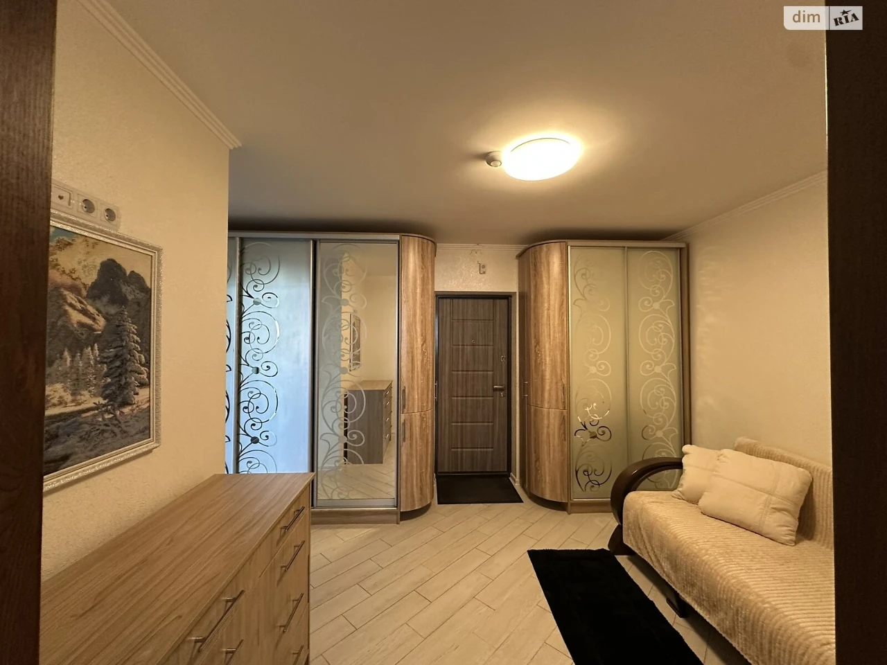 Long-Term Rental Apartment, Pozniaky