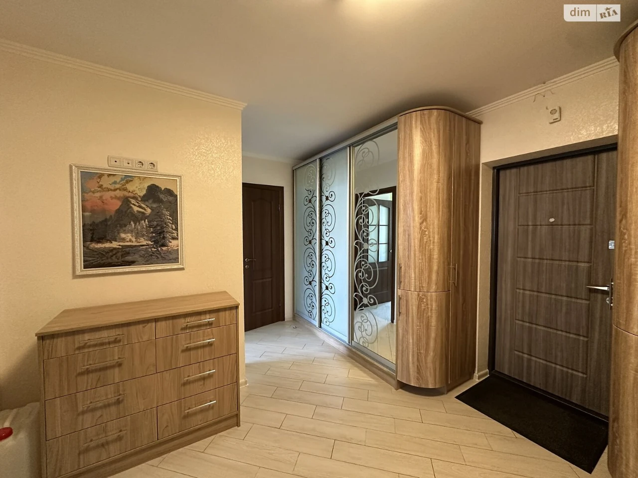 Long-Term Rental Apartment, Pozniaky