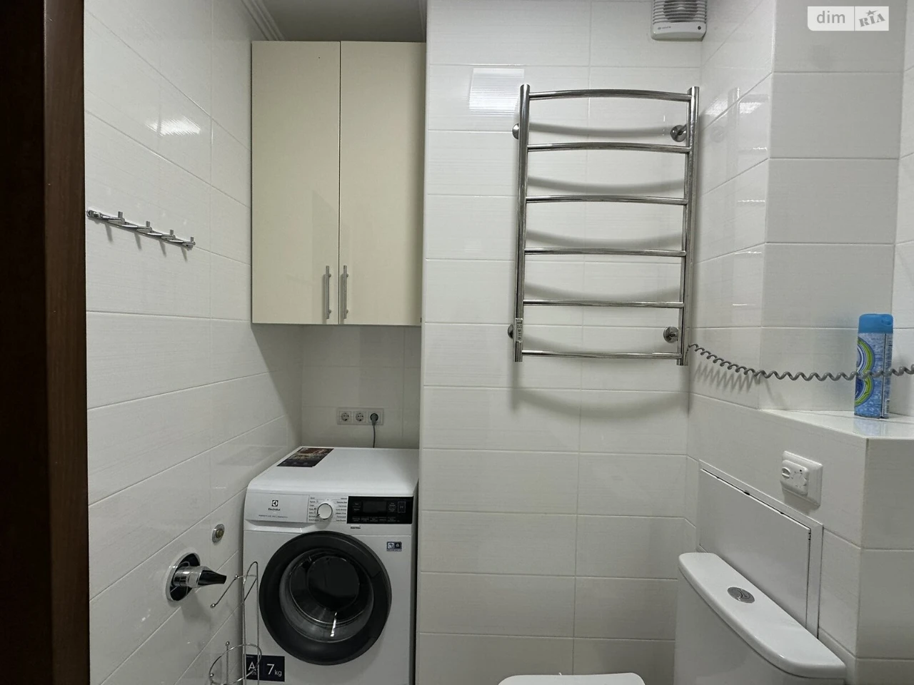 Long-Term Rental Apartment, Pozniaky