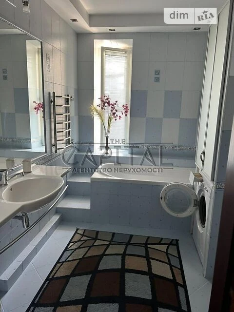 For sale 3-room apartment 101 sq. m. on Volynska Street 10 • ID 34680