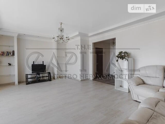 Продаж 3к квартири 115 кв. м на просп. Володимира Івасюка 24