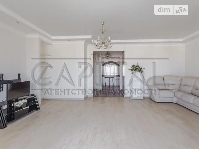 Продаж 3к квартири 115 кв. м на просп. Володимира Івасюка 24
