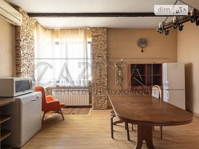 Продаж 3к квартири 115 кв. м на просп. Володимира Івасюка 24