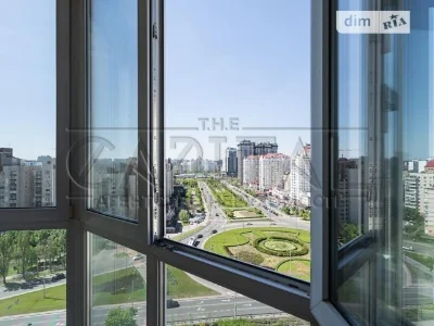 Продаж 3к квартири 115 кв. м на просп. Володимира Івасюка 24