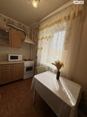 Сдается в долгосрочную аренду квартира в поселке Тополя-3