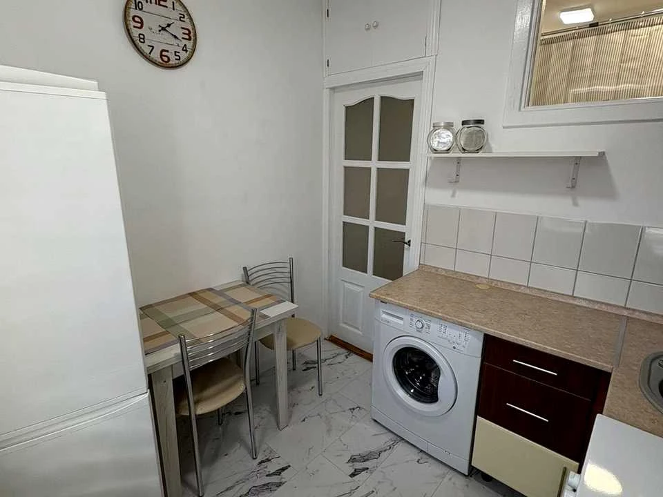 Apartment. Sergyi Korolyova Street, Lviv