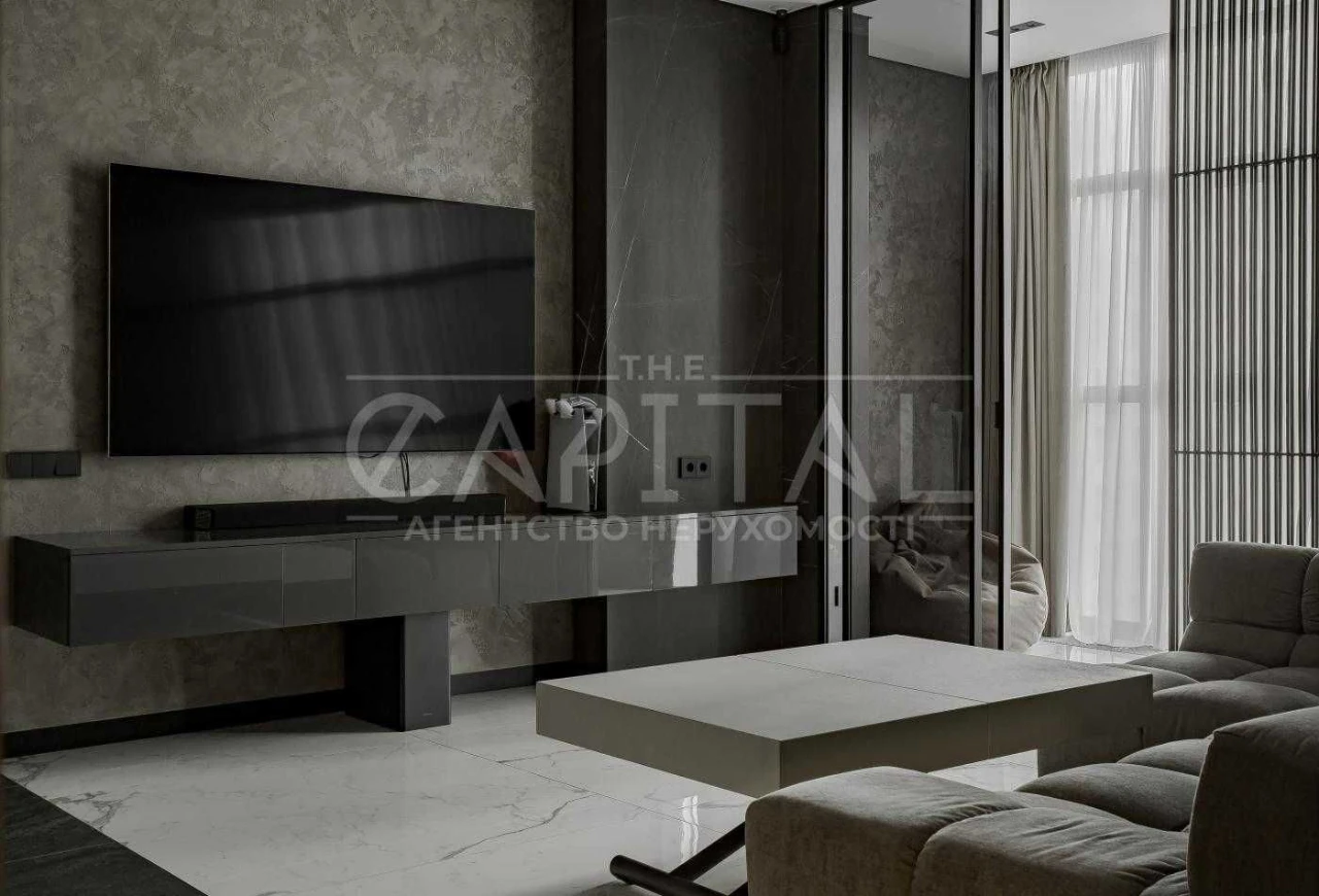 Sale of a stylish 3-bedroom apartment in the ЖК Новопечерські Липки complex