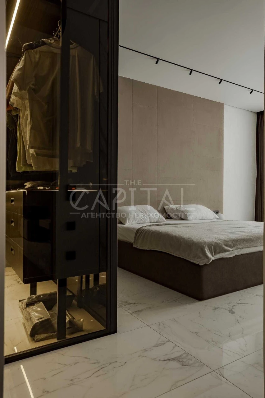 Sale of a stylish 3-bedroom apartment in the ЖК Новопечерські Липки complex