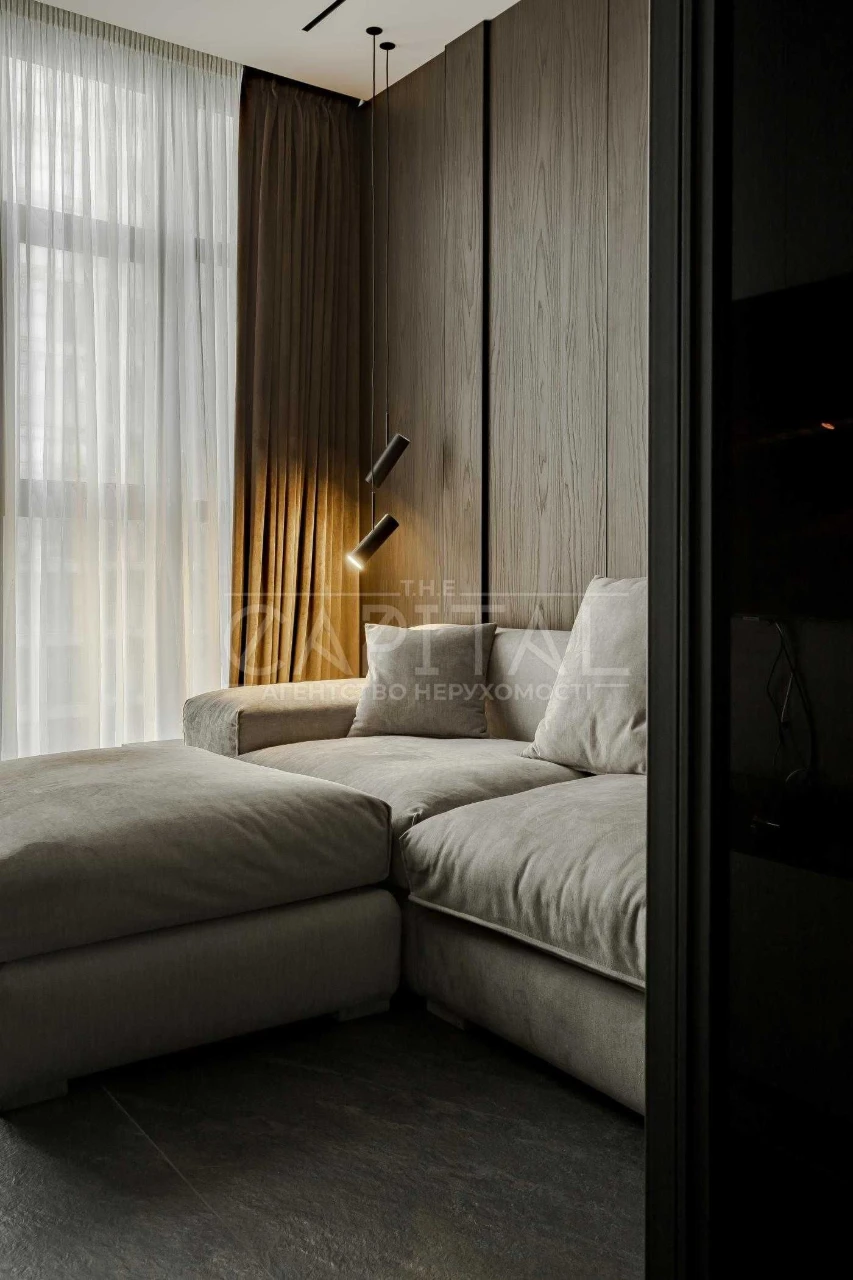 Sale of a stylish 3-bedroom apartment in the ЖК Новопечерські Липки complex