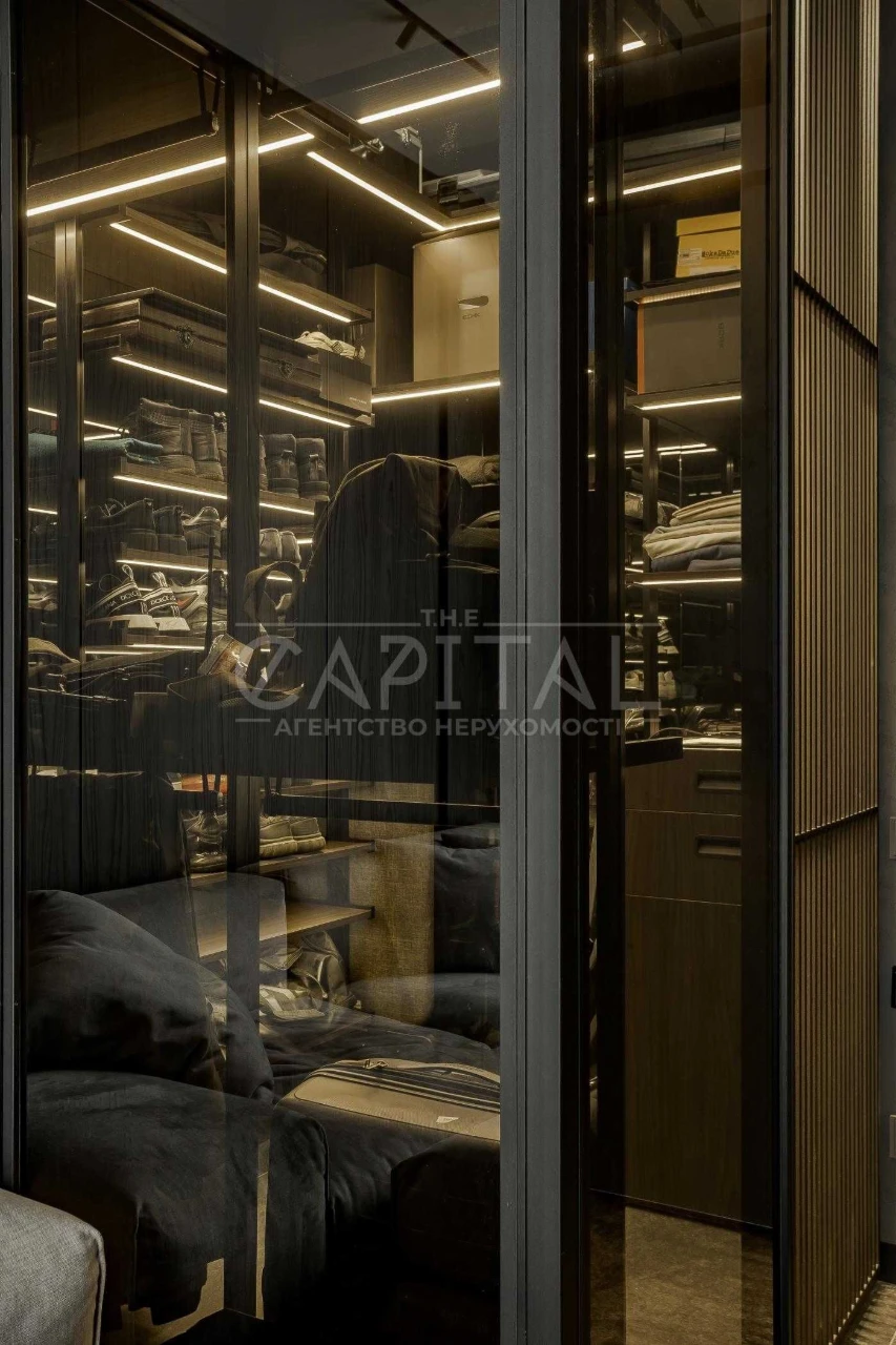 Sale of a stylish 3-bedroom apartment in the ЖК Новопечерські Липки complex