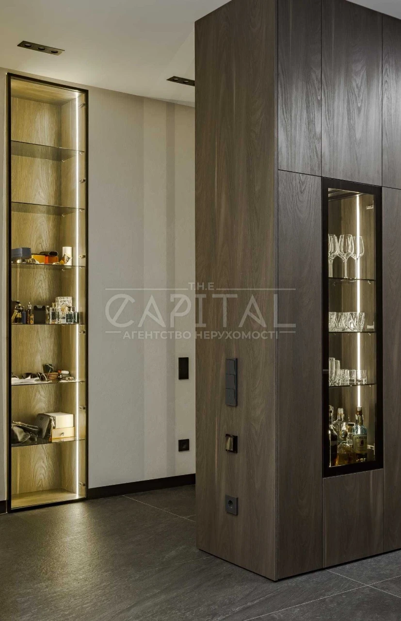 Sale of a stylish 3-bedroom apartment in the ЖК Новопечерські Липки complex