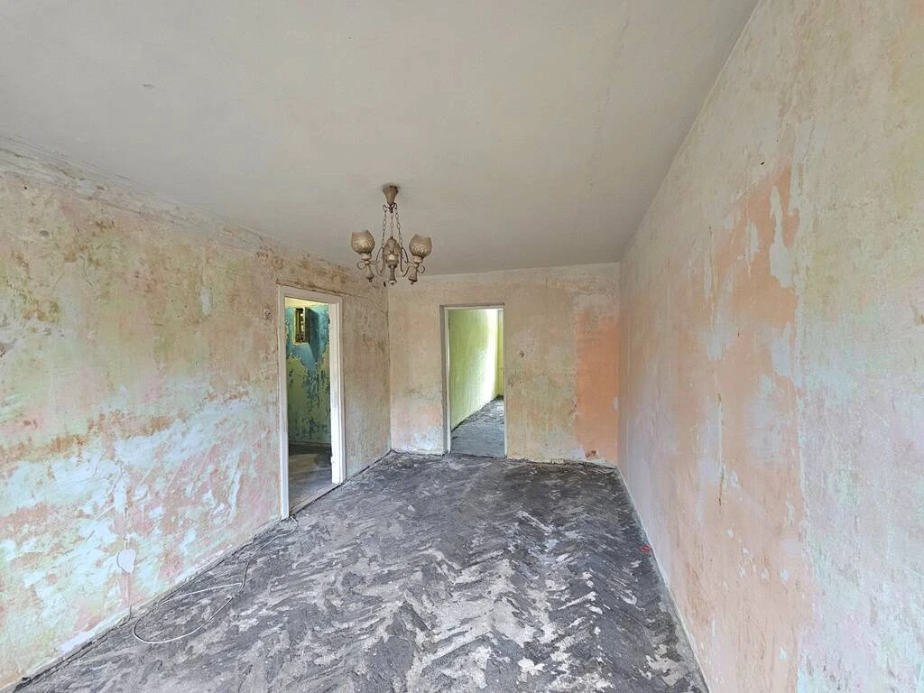 Без комиссии. Продажа 2-комнатной квартиры 45 м². Под капремонт.