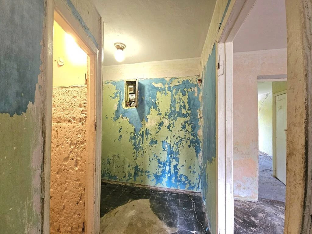 Без комиссии. Продажа 2-комнатной квартиры 45 м². Под капремонт.