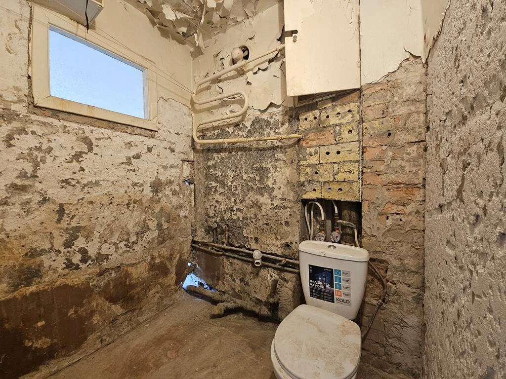 Без комиссии. Продажа 2-комнатной квартиры 45 м². Под капремонт.