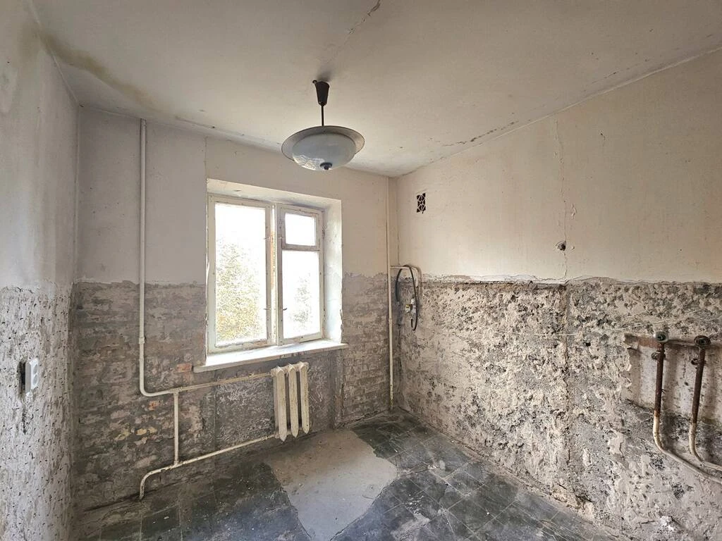 Без комиссии. Продажа 2-комнатной квартиры 45 м². Под капремонт.