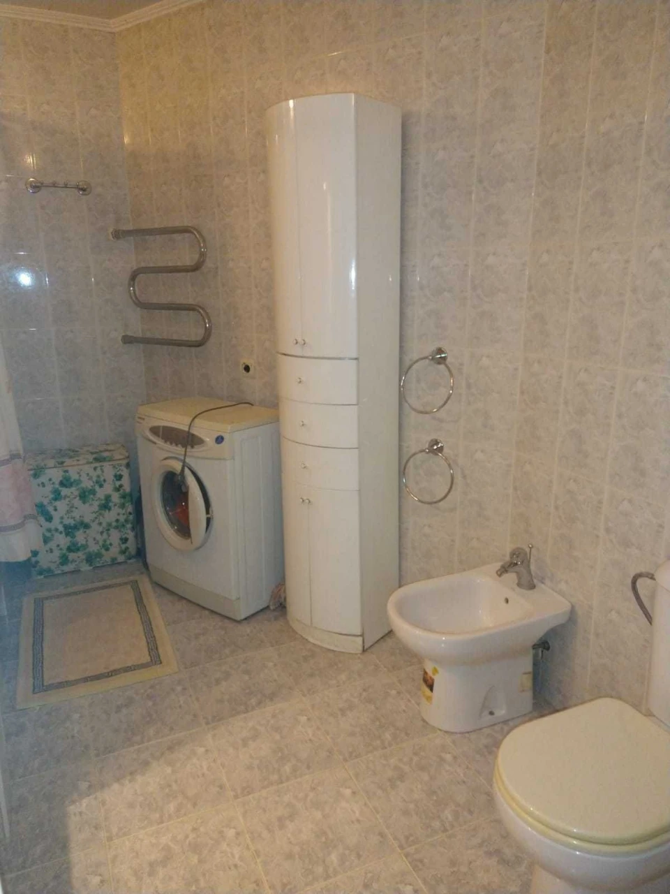 Бажана,30 спецпроэкт. 65м.кв.цегла. без %.