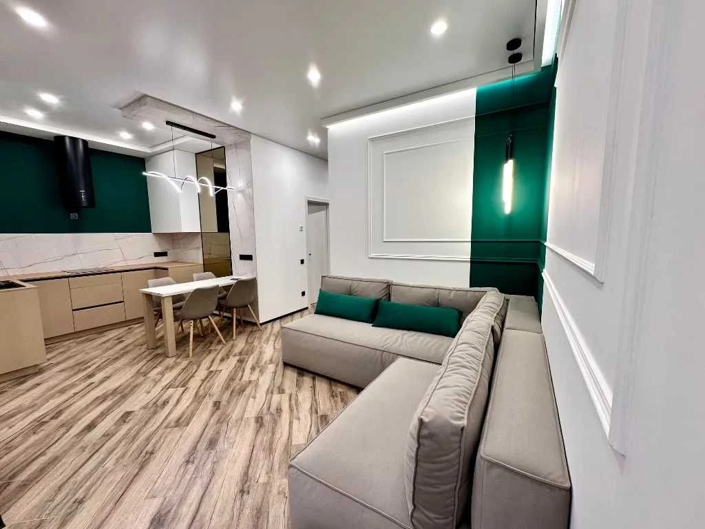 Продажа 3-комнатной квартиры в ЖК Comfort City Рибинский