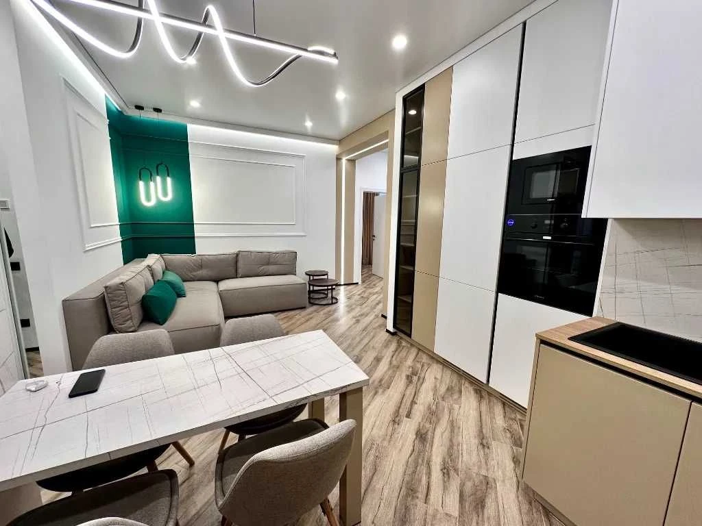 Продажа 3-комнатной квартиры в ЖК Comfort City Рибинский
