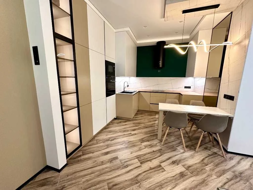 Продажа 3-комнатной квартиры в ЖК Comfort City Рибинский