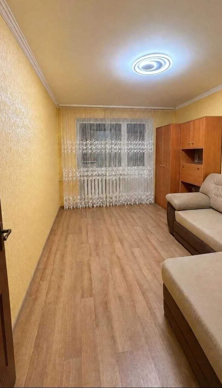 Продается 2-комнатная квартира по адресу: ул. Сечевых Стрельцов, 90
