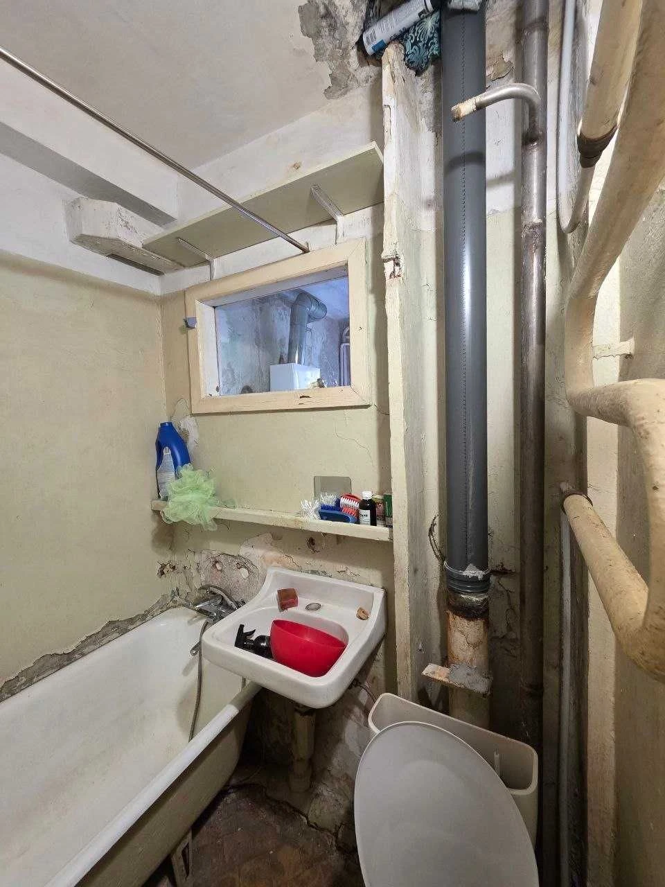 Продам 1 комнатную квартиру пр. Поля 135 Б