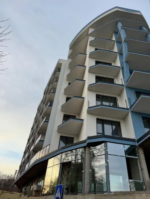 В продаже квартира в новом  доме на 10й Фонтане в ЖК БРИЗ МА