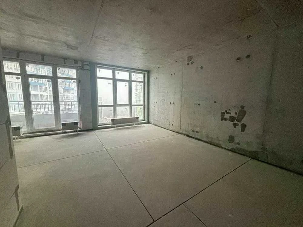 Квартира в ЖК "Чотири сезони". Свободная планировка.