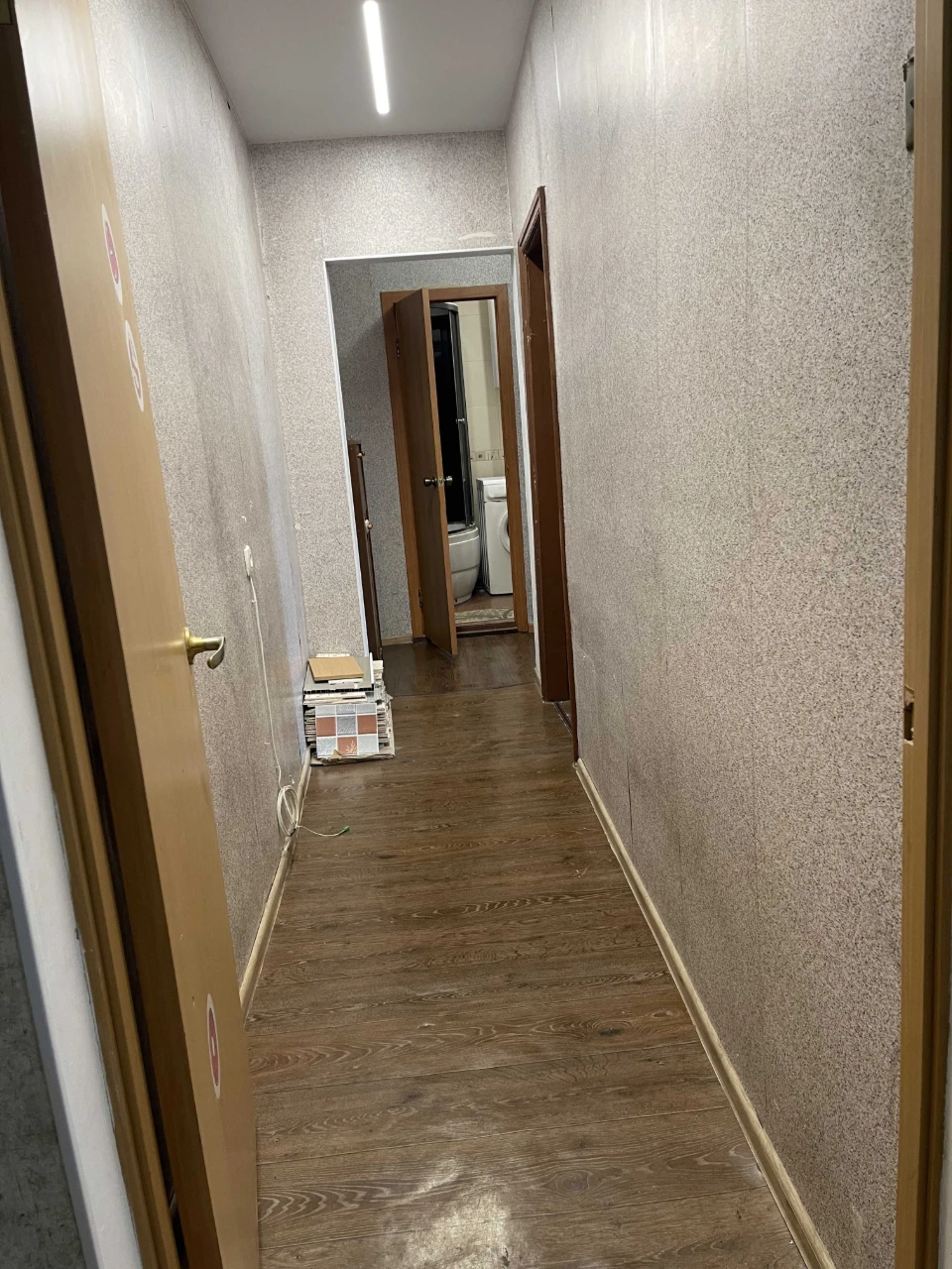 Глушко / Королева. 2 комн. 50 м. 3 этаж. Район Панорамы