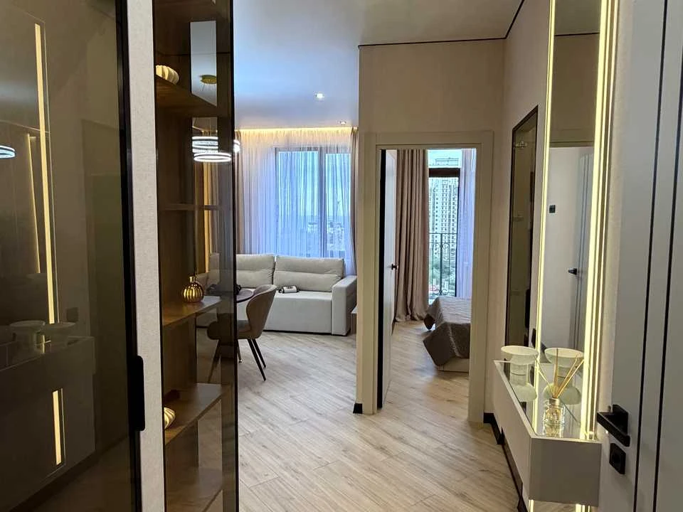 Apartment. Odesa, Genueska st.