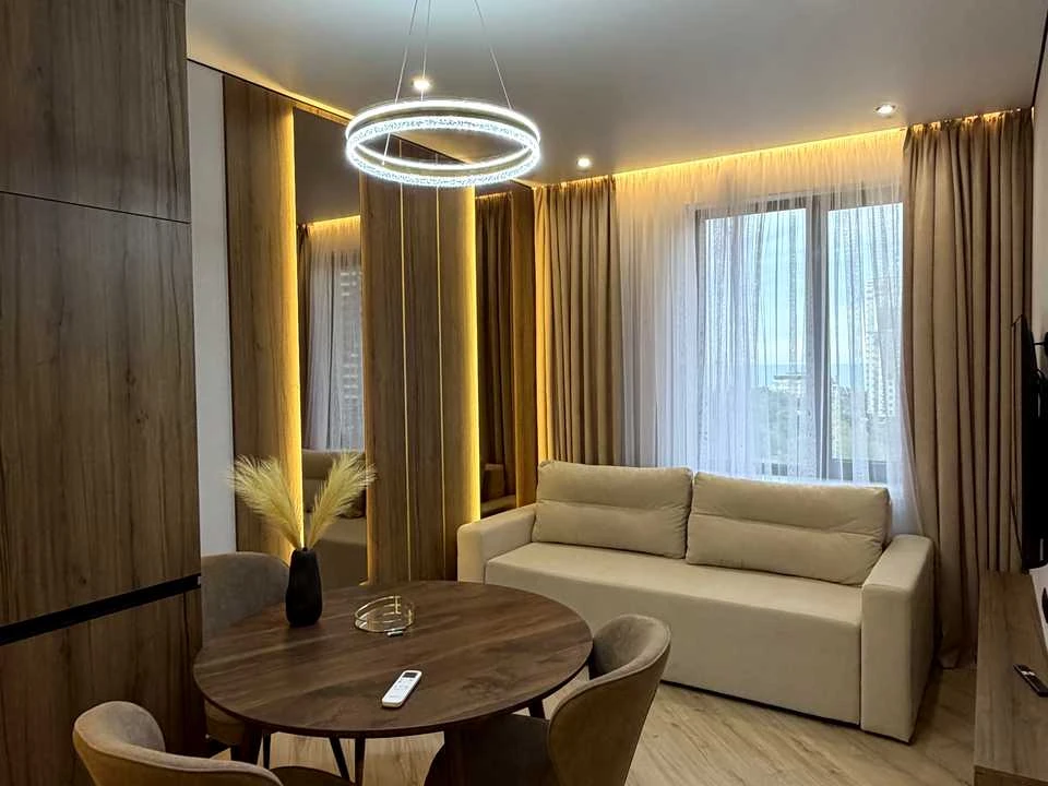 Apartment. Odesa, Genueska st.