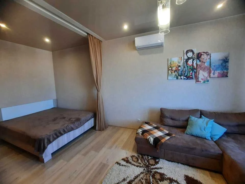 Apartment. Odessa, Valeriy Samofalova Street