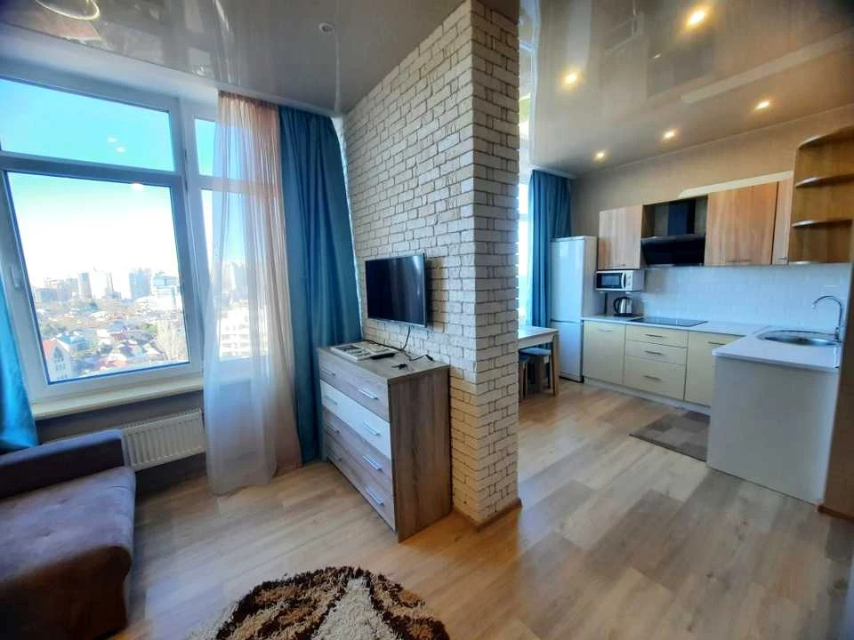 Apartment. Odessa, Valeriy Samofalova Street