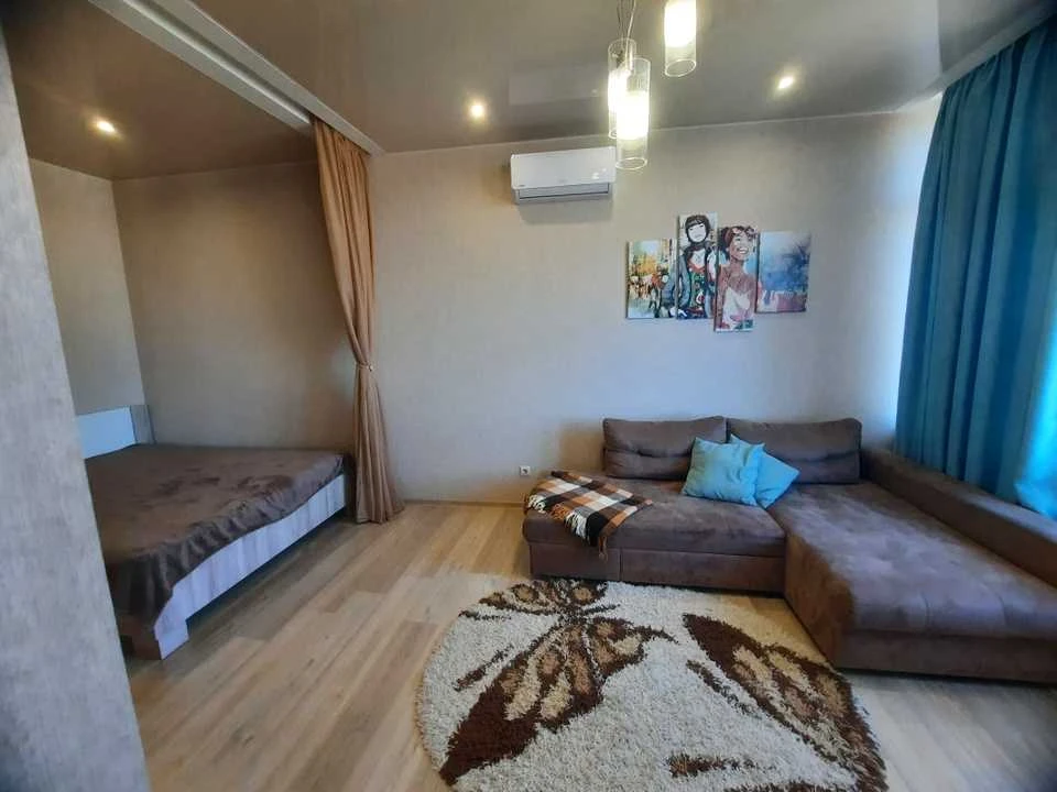 Apartment. Odessa, Valeriy Samofalova Street