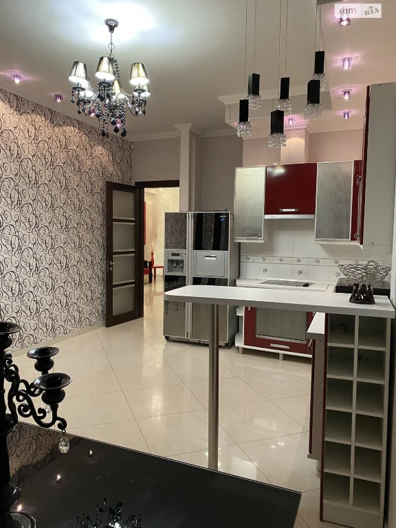 Long-Term Rental Apartment in Arcadia