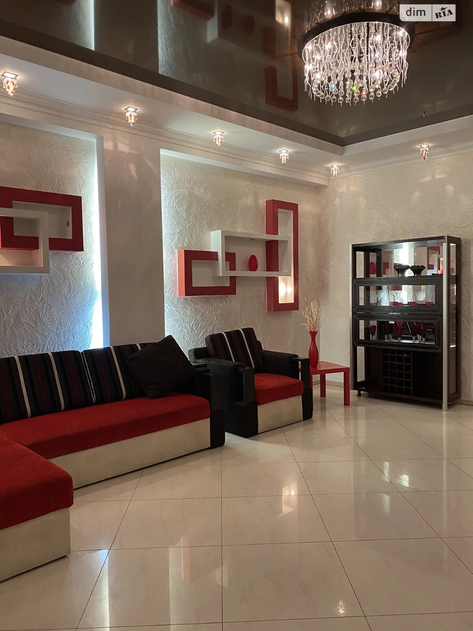 Long-Term Rental Apartment in Arcadia