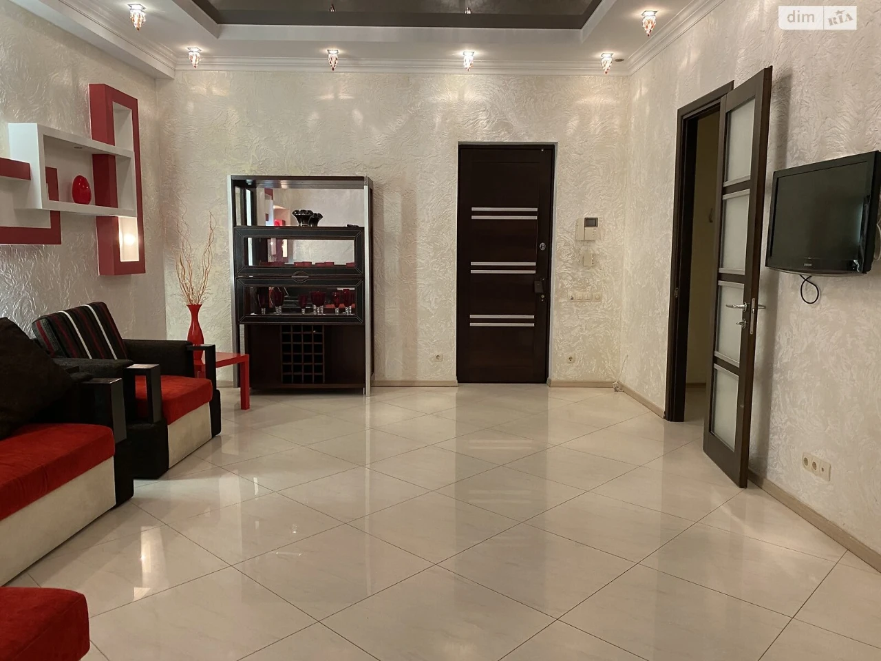 Long-Term Rental Apartment in Arcadia