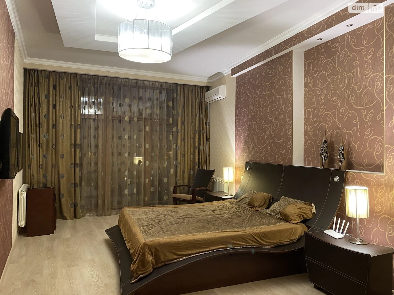 Long-Term Rental Apartment in Arcadia