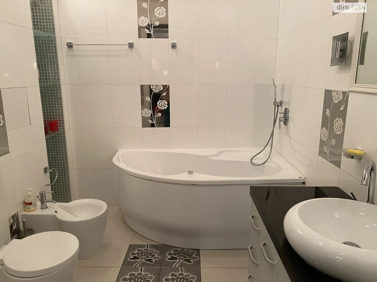 Long-Term Rental Apartment in Arcadia