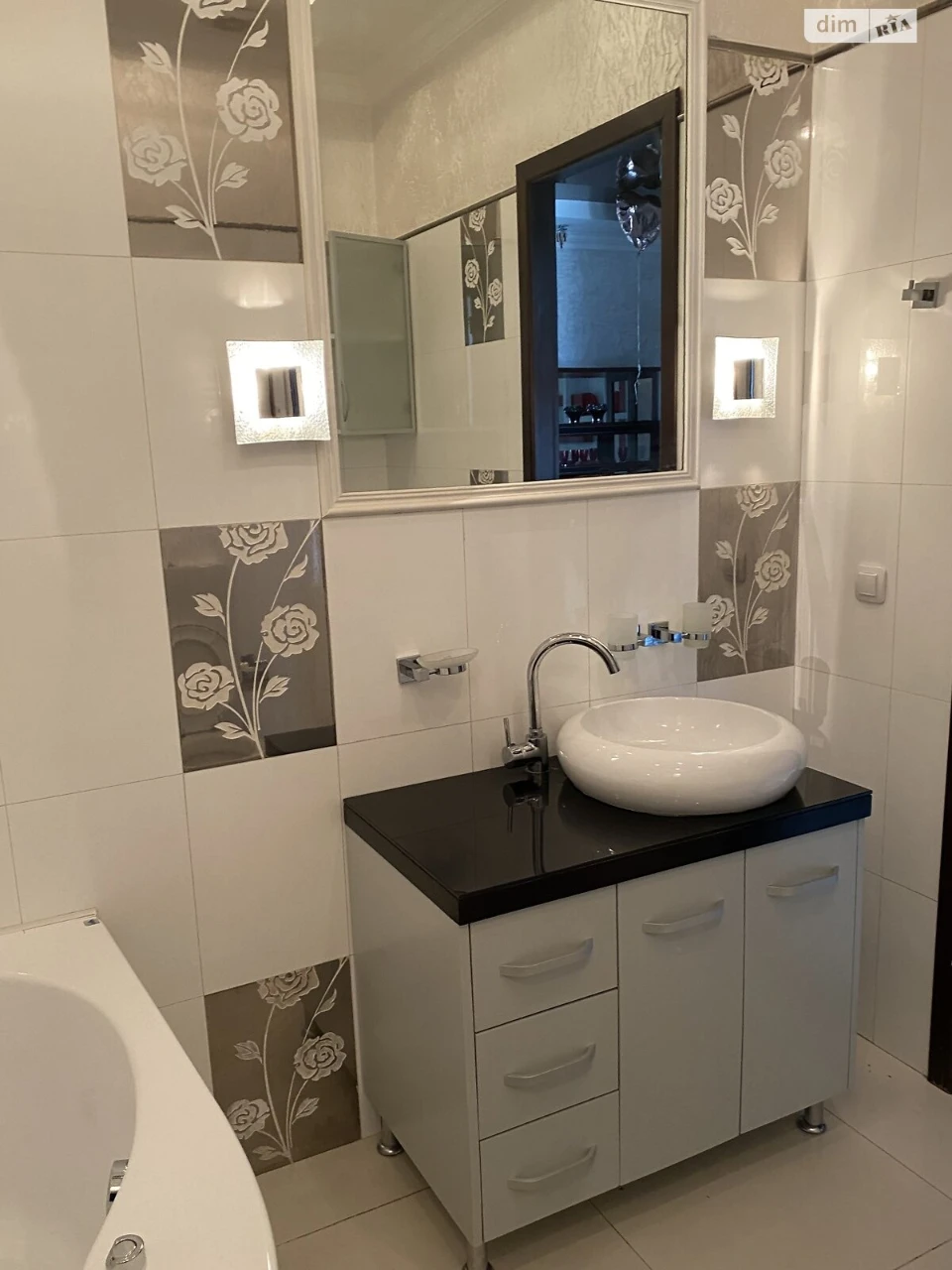 Long-Term Rental Apartment in Arcadia