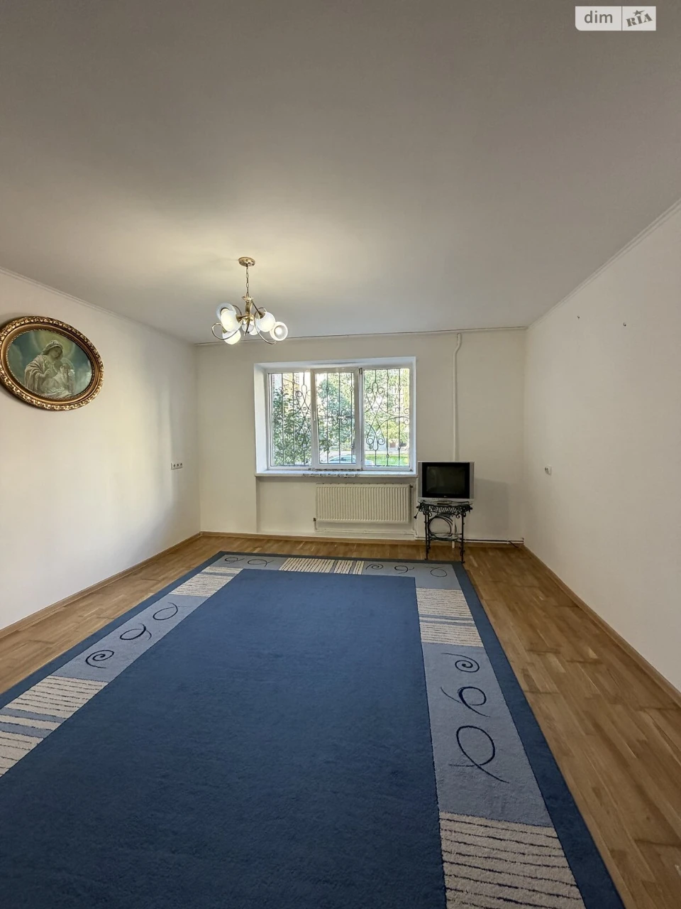 Sale of Apartment at Konovalets Chernovol