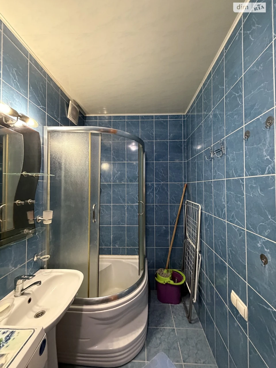Sale of Apartment at Konovalets Chernovol