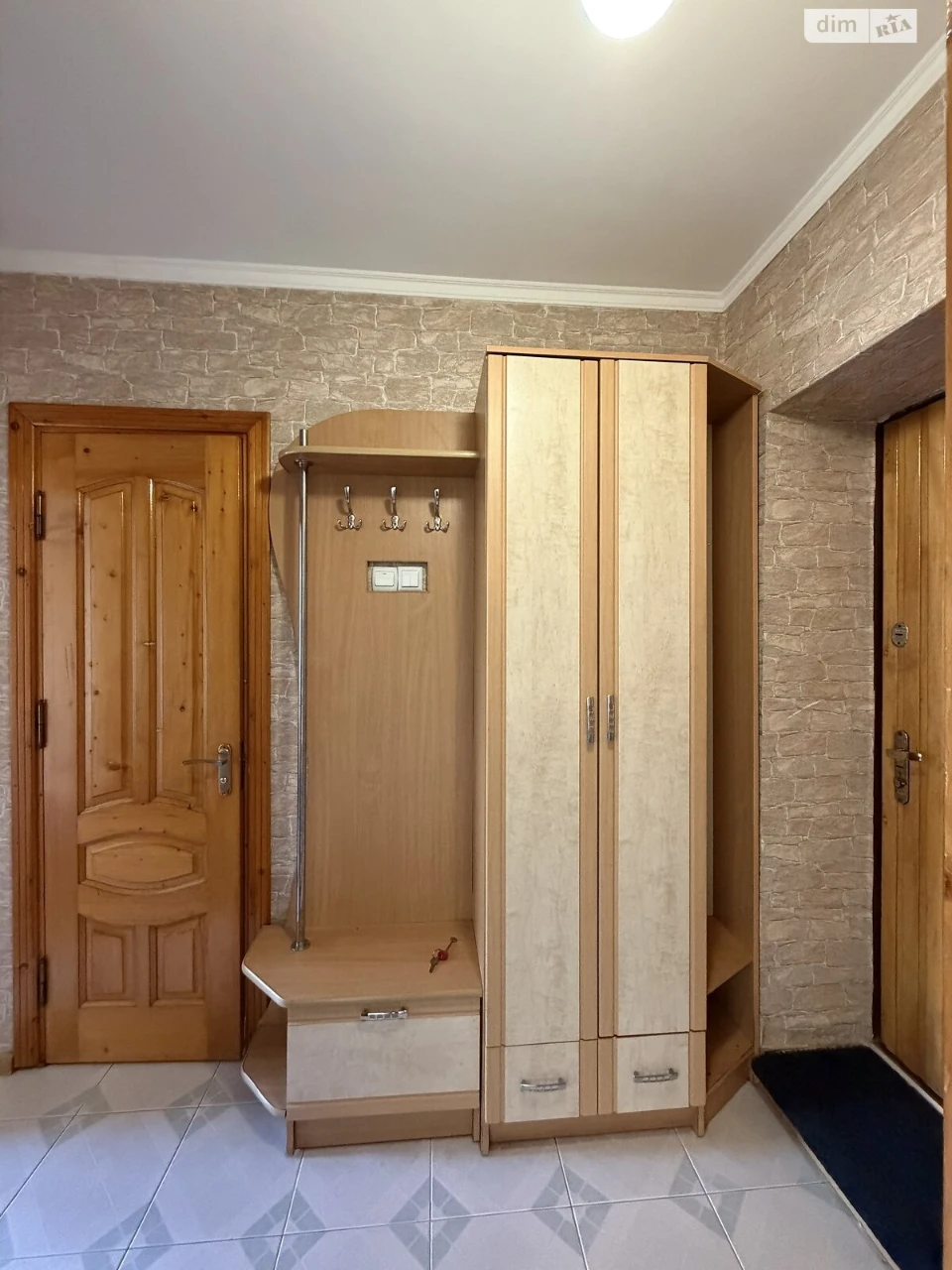 Sale of Apartment at Konovalets Chernovol