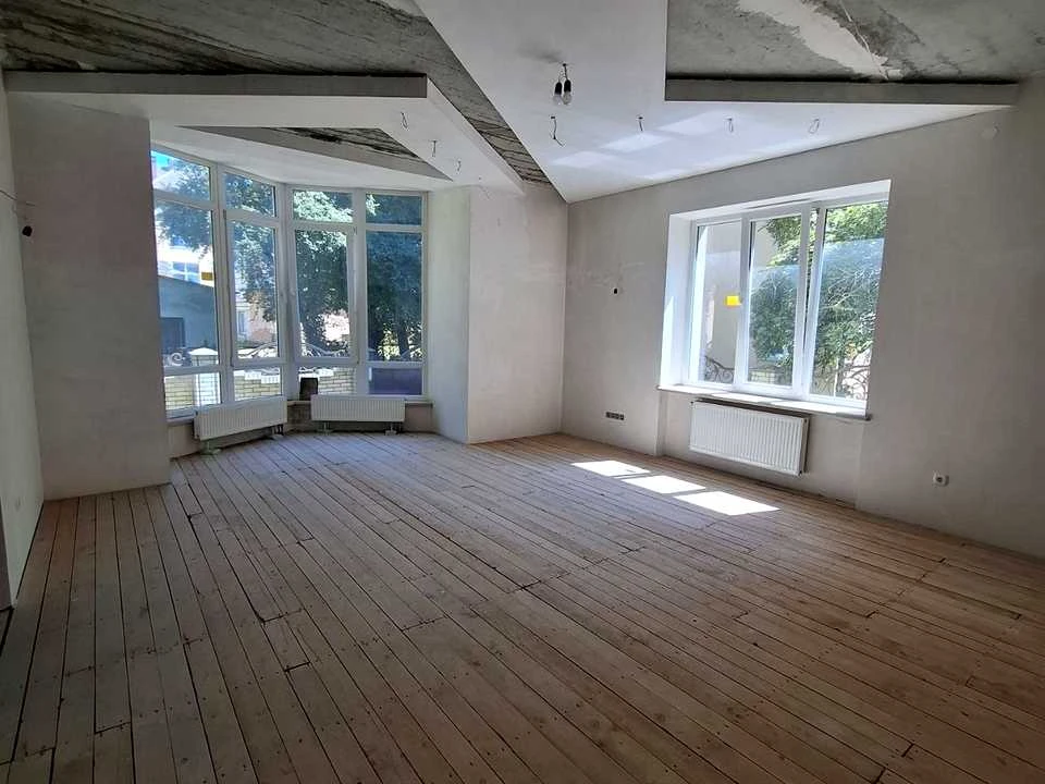 House. Ivano-Frankivsk, Mateiky Street