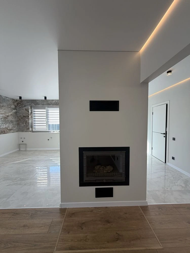 For Sale: New House. Tabla