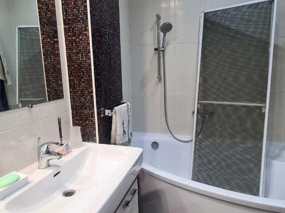 Apartment. Kharkiv, Heorhiia Tarasenka St. (Plekhanivska)