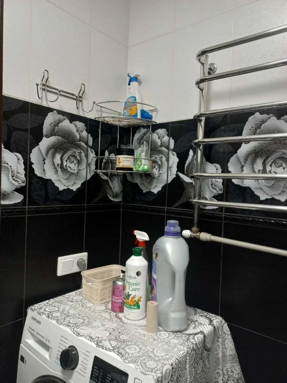 Квартира 3 кімнатна на полевій. з меблями.