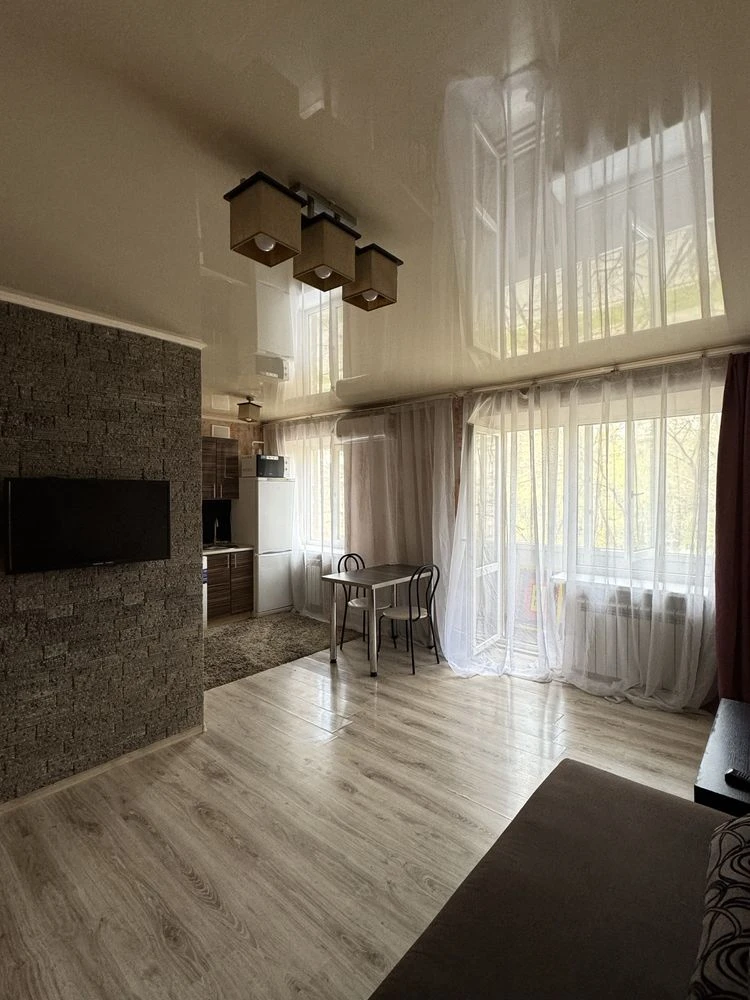 For Sale: 1-bedroom apartment in Pavlov Pole. August 23, 70. Sarzhin Yard.