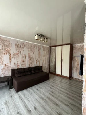For Sale: 1-bedroom apartment in Pavlov Pole. August 23, 70. Sarzhin Yard.